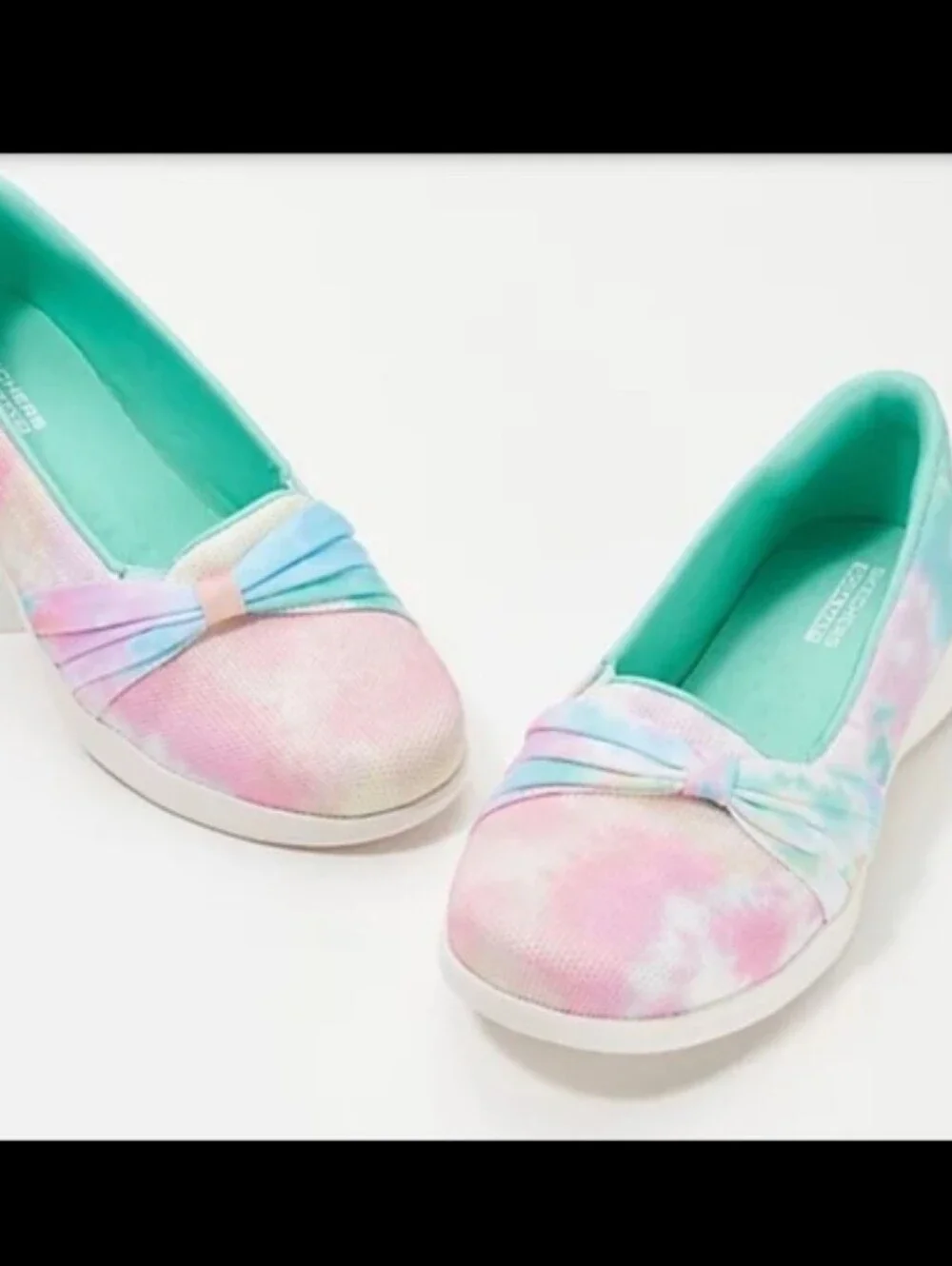 Skechers On-The-GO Dreamy Day-Glo Tie Dye Slip-Ons Pink/Blue Women's Size 8.5